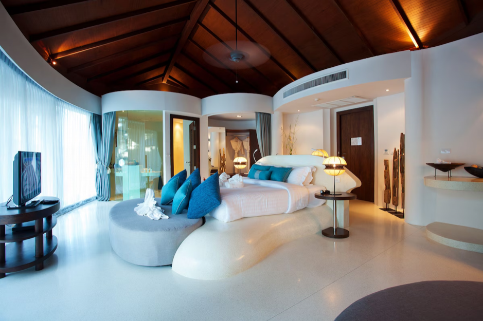 Honeymoon Resort in Khao Lak with a Peaceful Beachfront Atmosphere